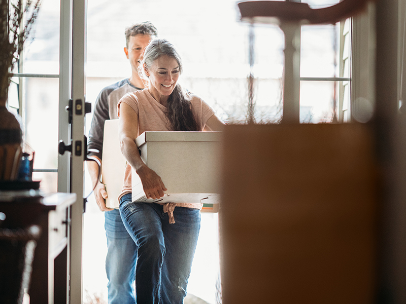 couple moving in to their new Ibis Palm Beach home