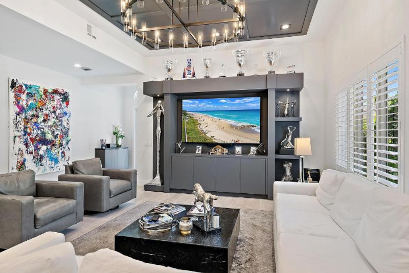 8 once-outdated home trends that are now back in style